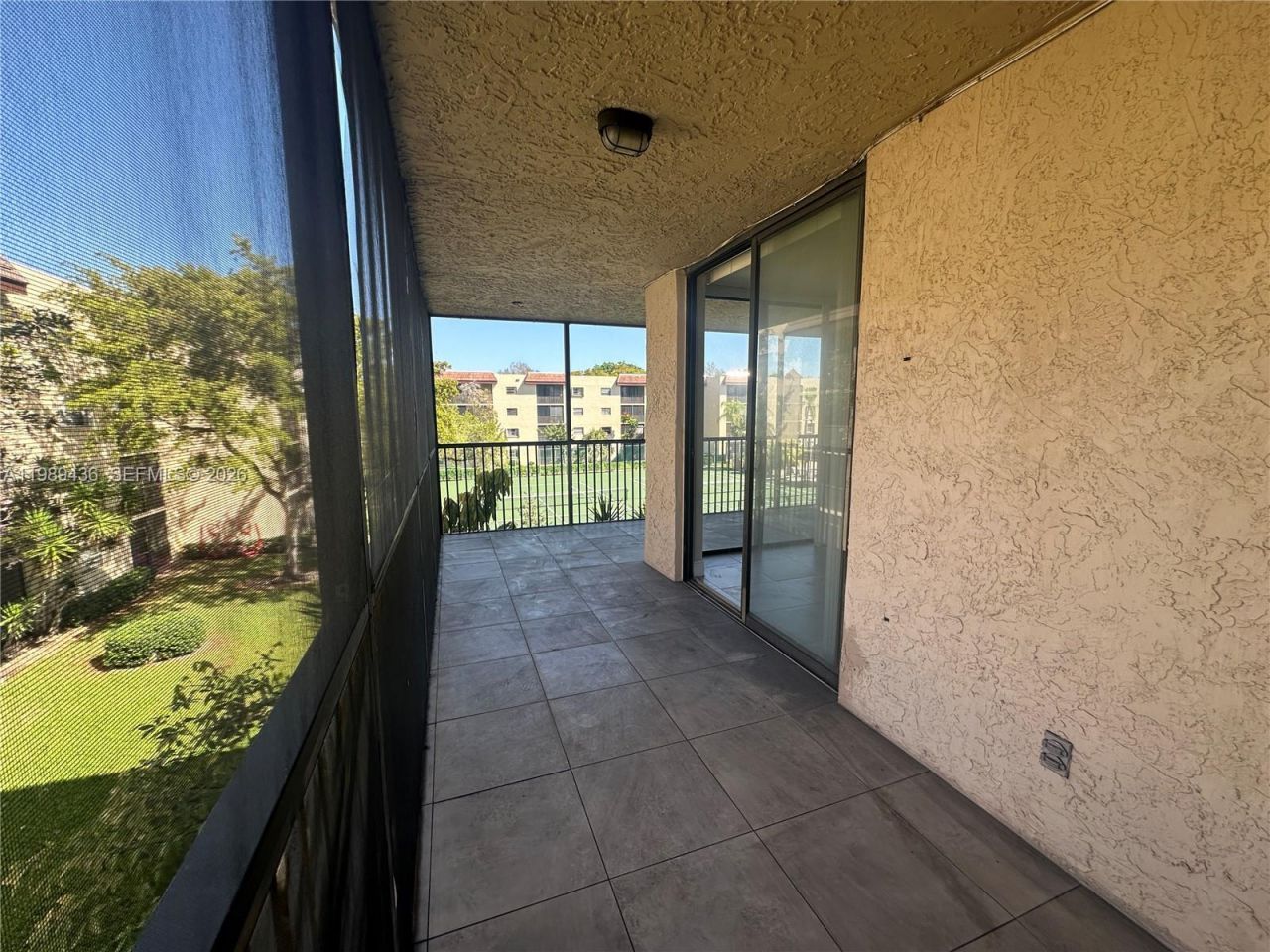 10401 W Broward Blvd, Unit 301, Plantation, FL 33324 Photo