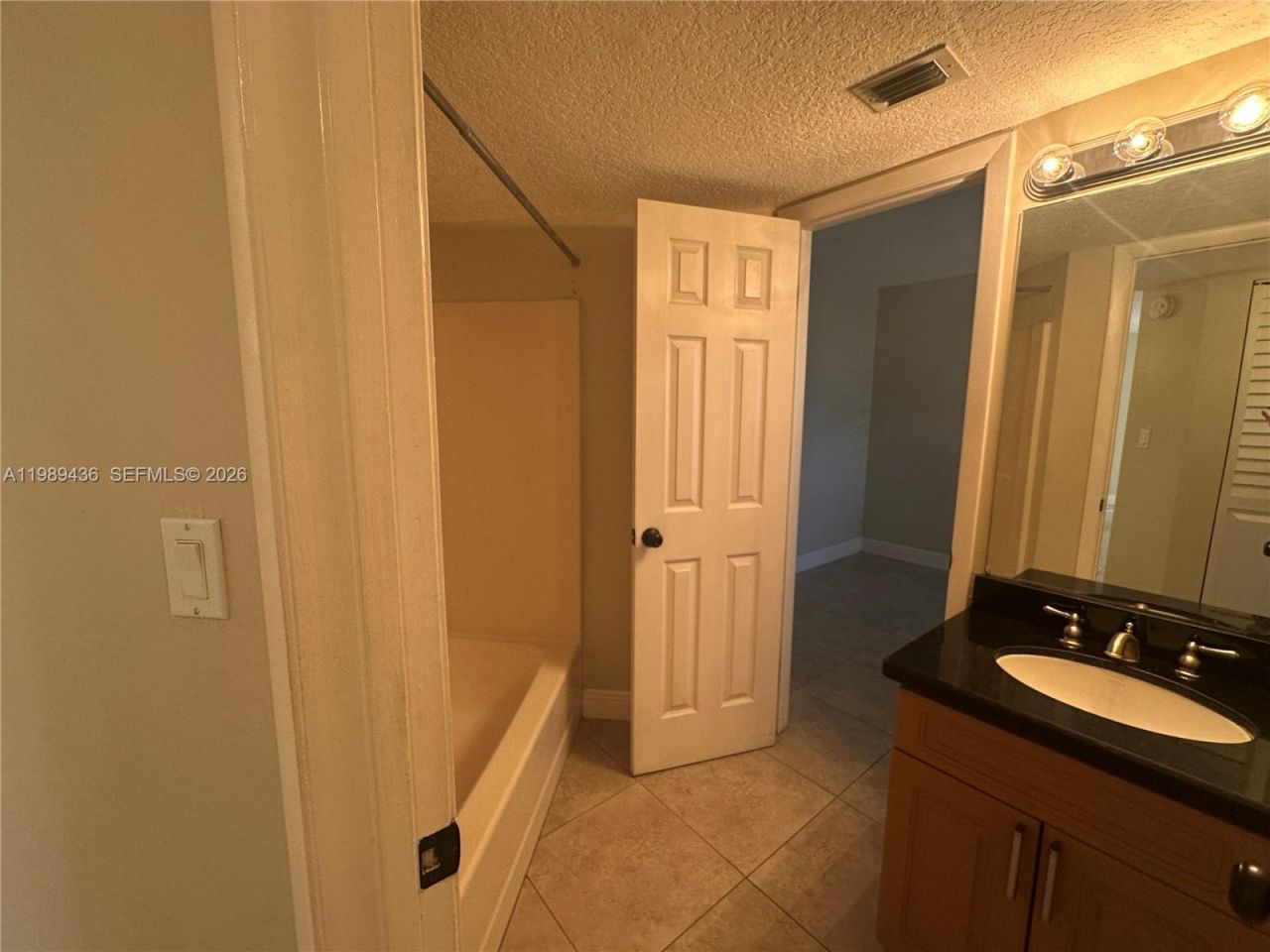 10401 W Broward Blvd, Unit 301, Plantation, FL 33324 Photo