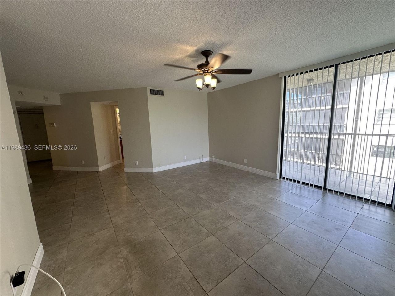 10401 W Broward Blvd, Unit 301, Plantation, FL 33324 Photo