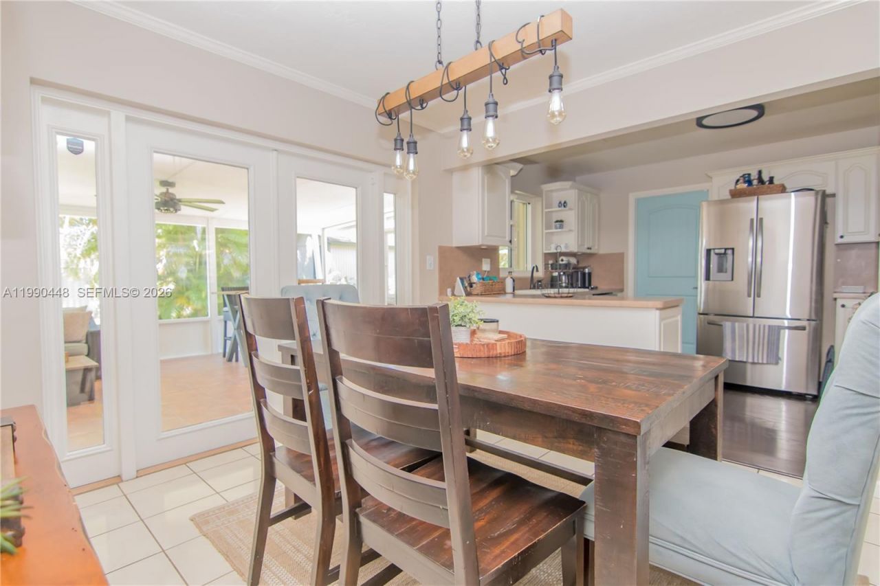 11810 SW 121st Ave , Miami, FL 33186 Photo