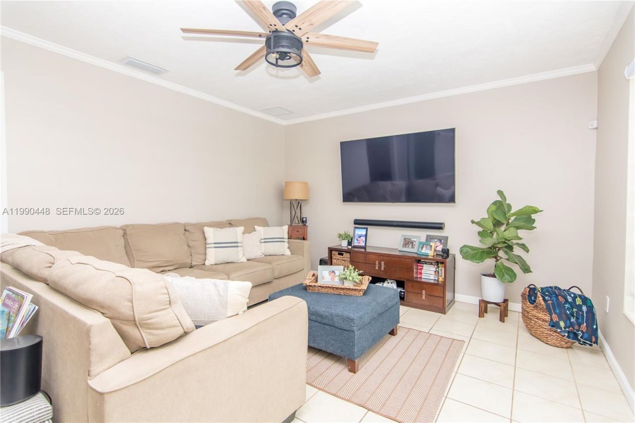 11810 SW 121st Ave , Miami, FL 33186 Photo