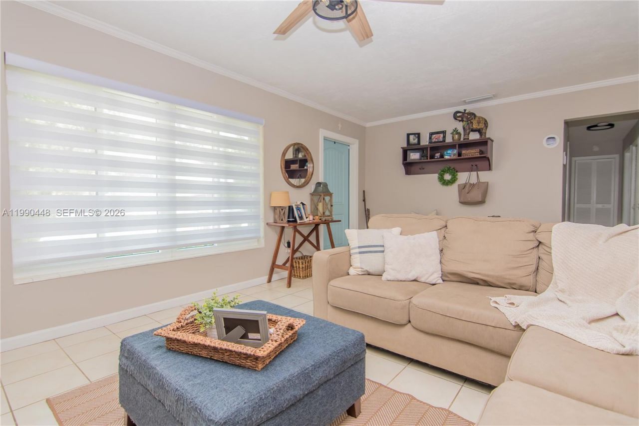 11810 SW 121st Ave , Miami, FL 33186 Photo