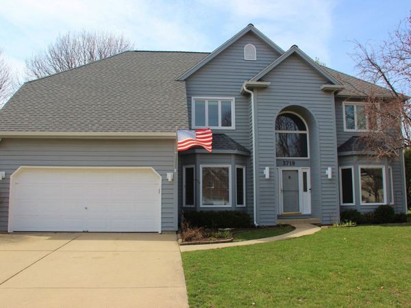3719 Falkner Drive, Naperville, IL 60564