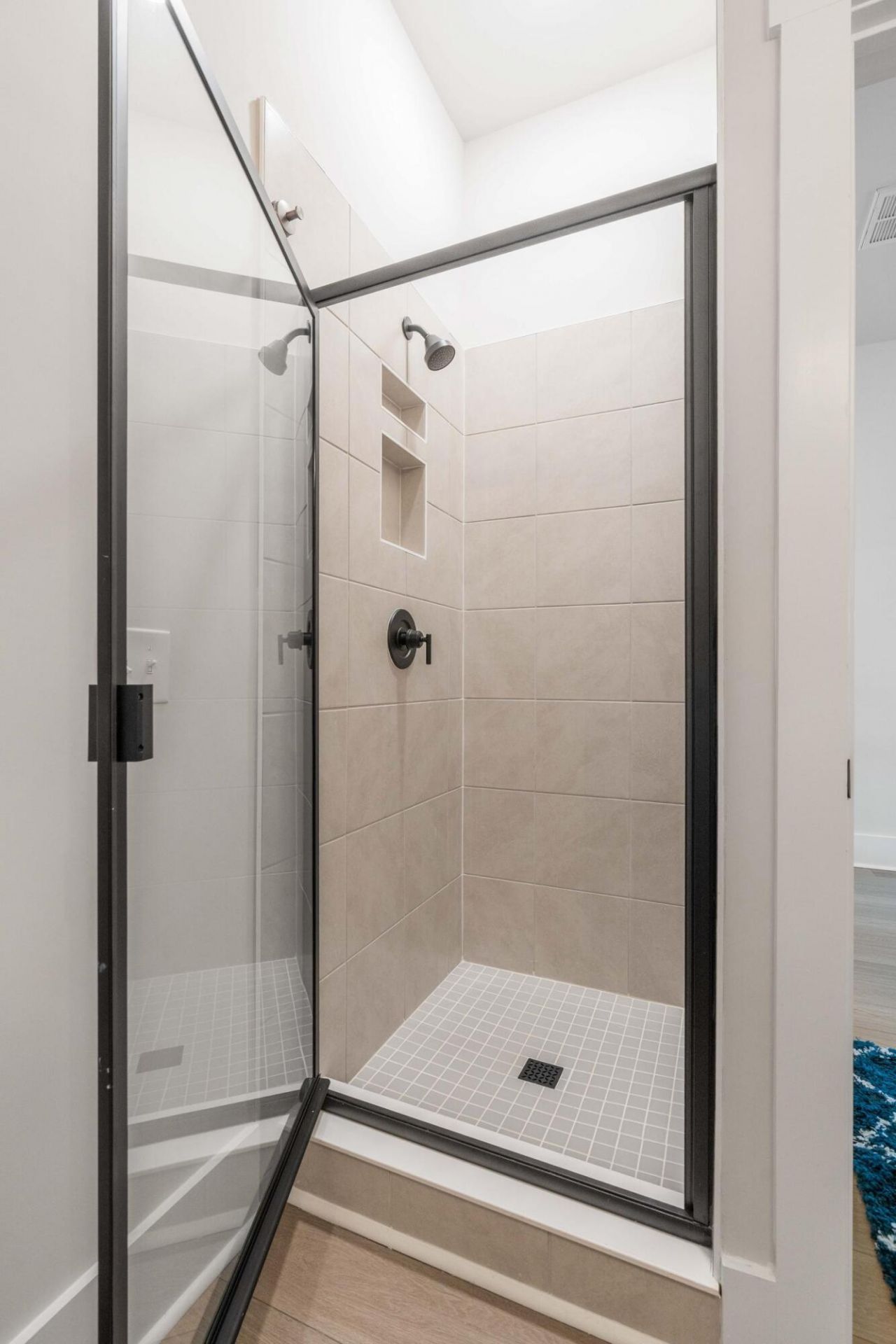 515 Rhythm Street Photo 18