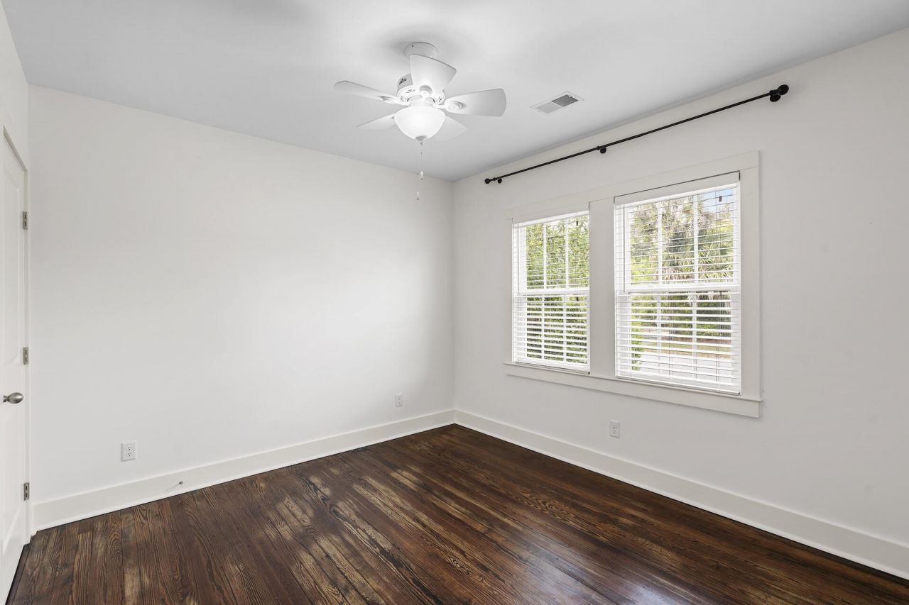 911 Ashley Avenue Photo 18