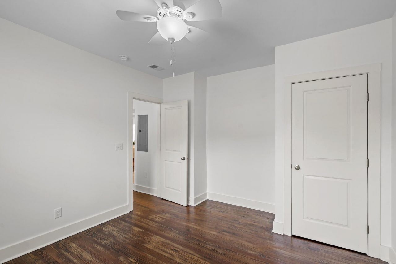 911 Ashley Avenue Photo 19