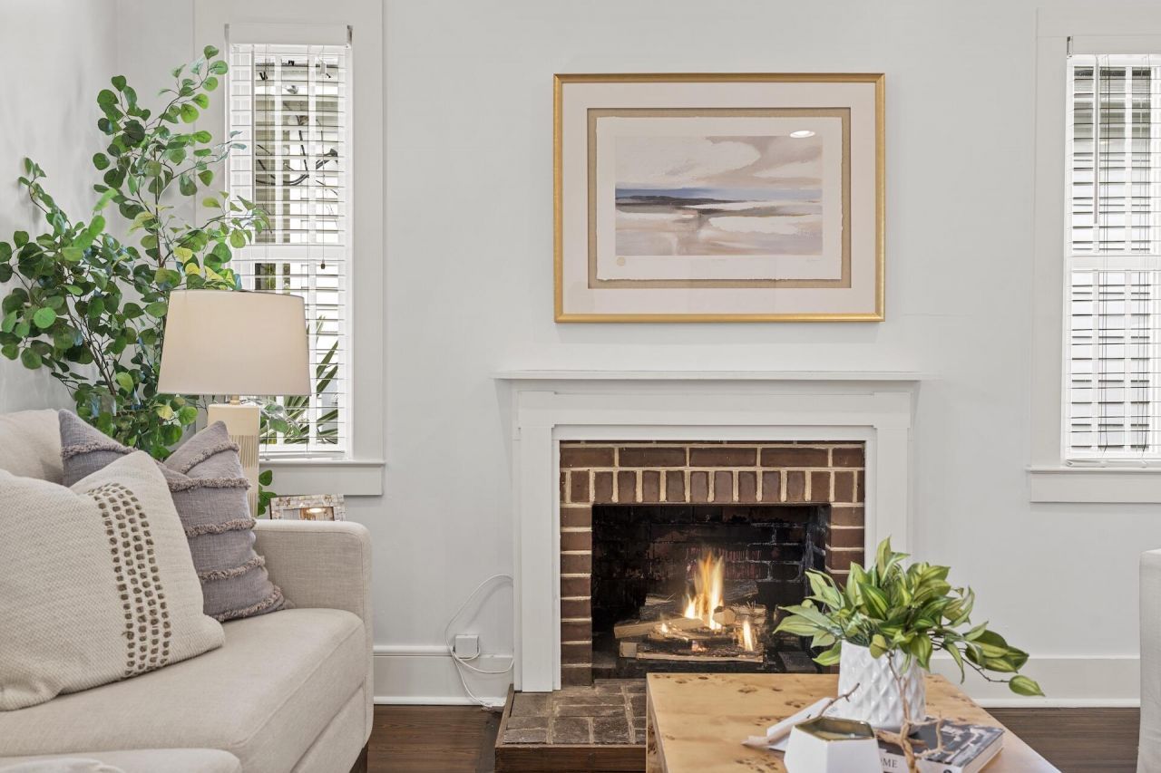 911 Ashley Avenue Photo 8