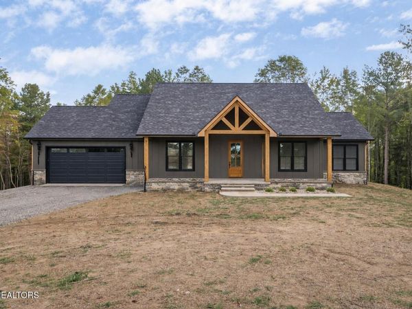 844 Steeplechase Drive, Jamestown, TN 38556