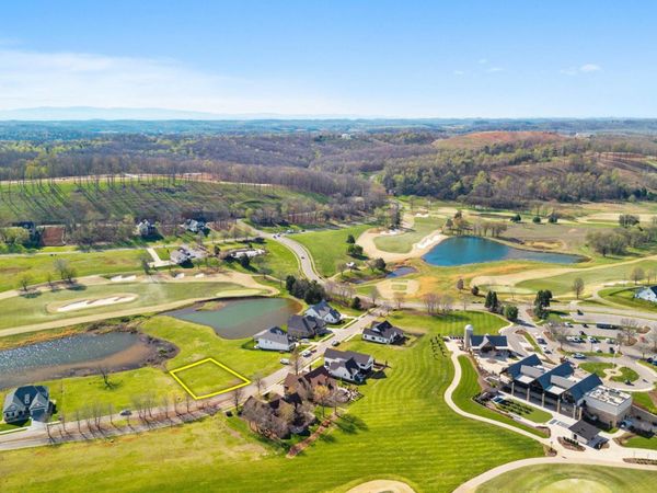 592 Old Barn Lane, Loudon, TN 37774