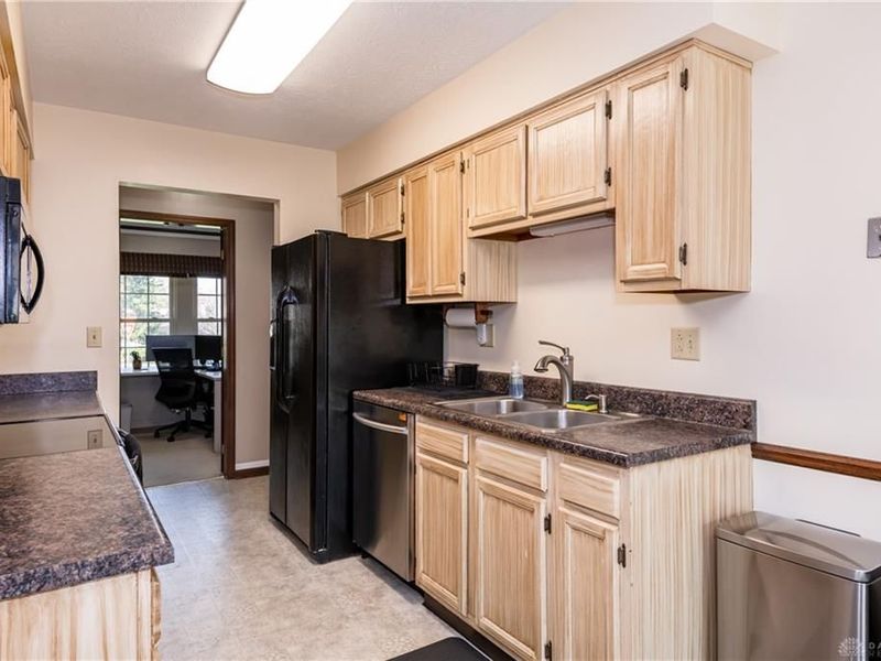 712 Tealwood Drive, Beavercreek, OH 45430 Photo 15