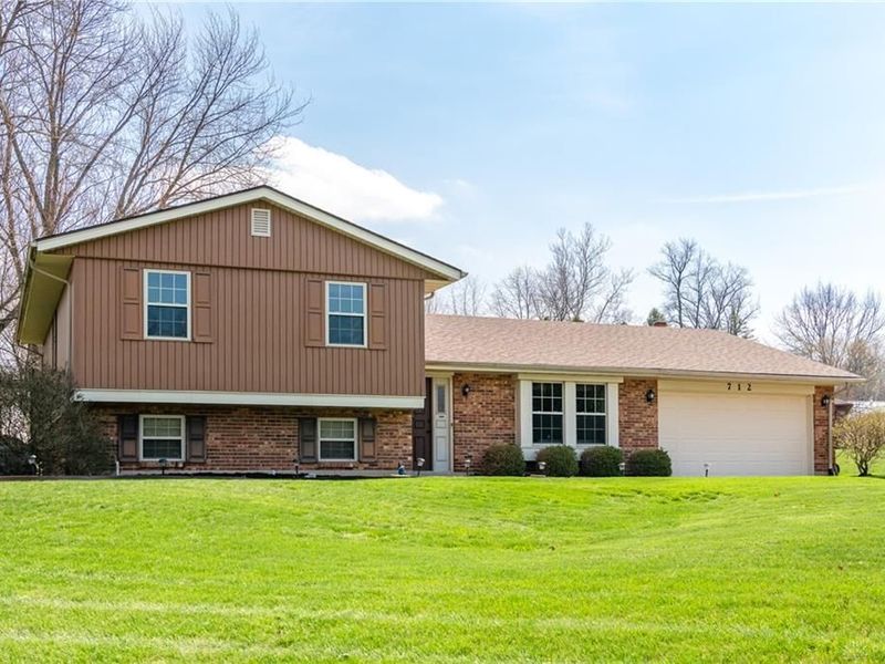 712 Tealwood Drive, Beavercreek, OH 45430 Photo 5