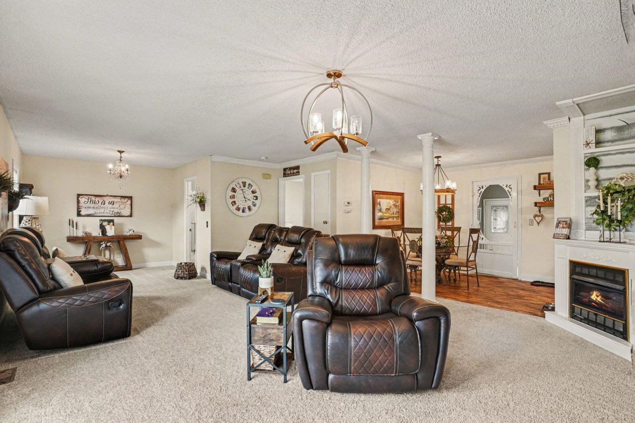 2615 Morgan Rd. Photo 6