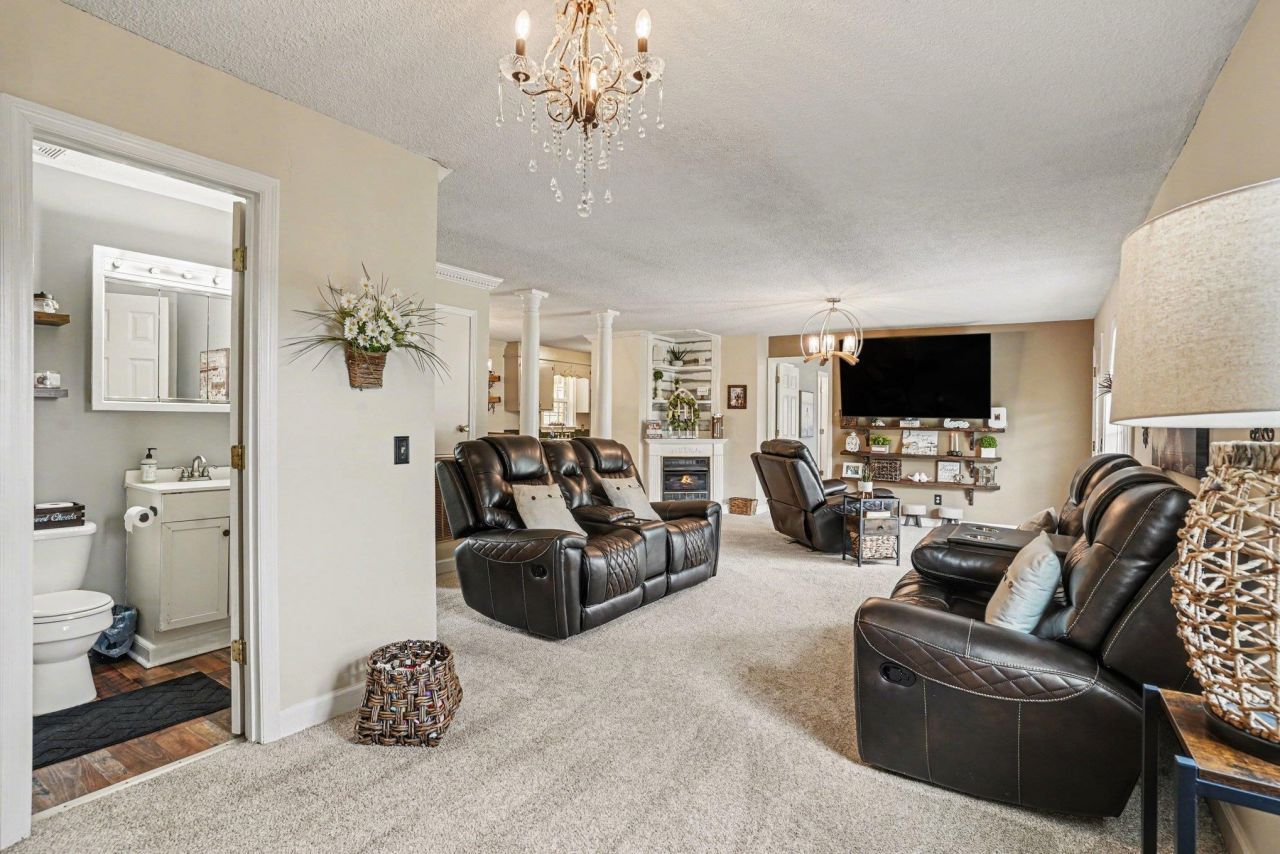 2615 Morgan Rd. Photo 8