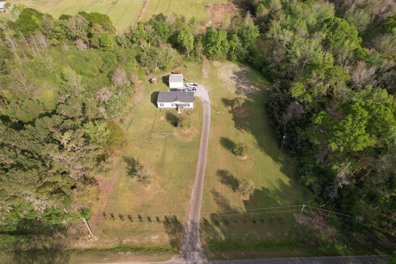 1336 Earle Rd.  Photo 6