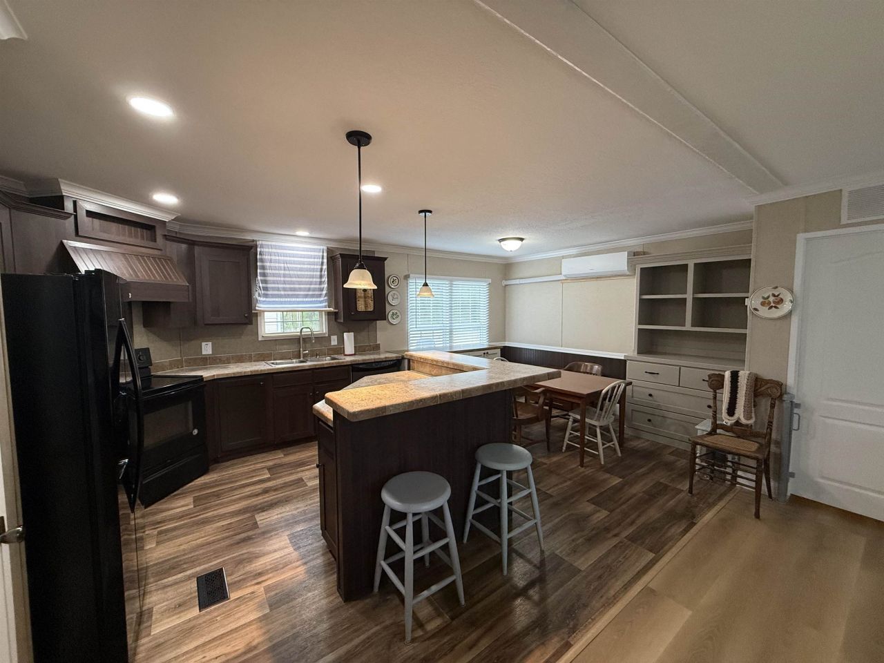 1336 Earle Rd.  Photo 8