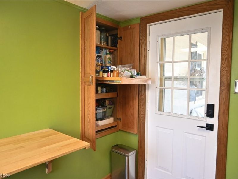 206 S Eagle Street, Geneva, OH 44041 Photo 4