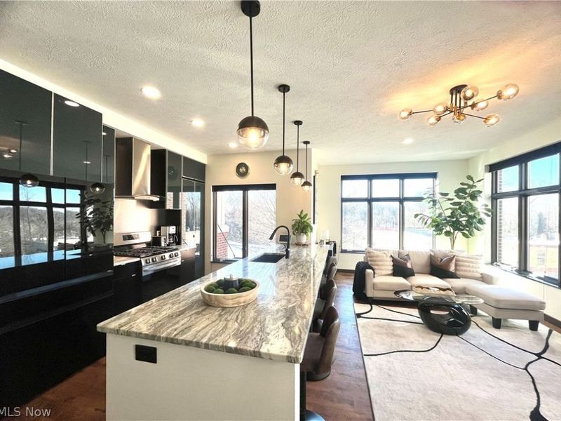 121 N Howard Street, Akron, OH 44308 Photo 5