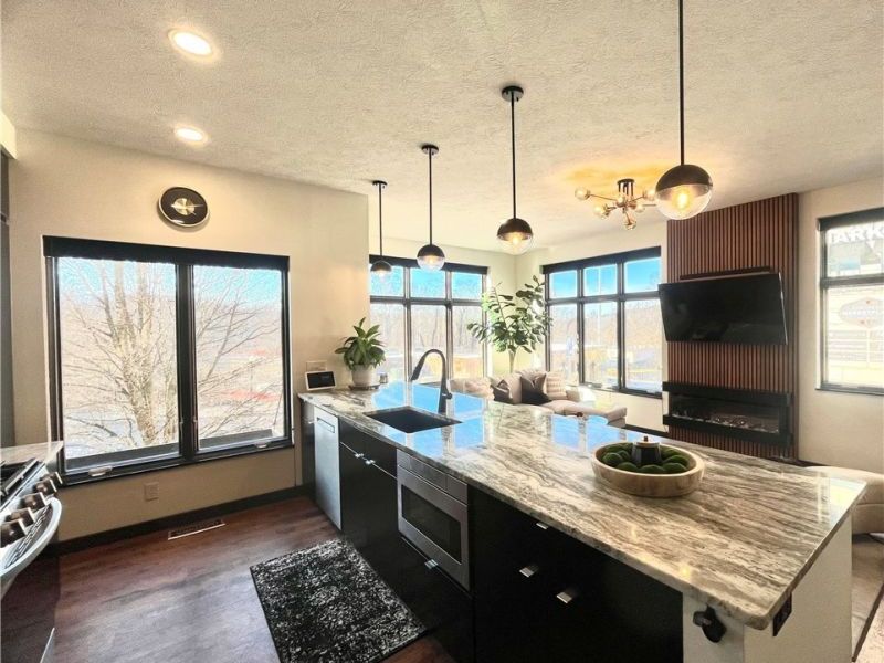 121 N Howard Street, Akron, OH 44308 Photo 8