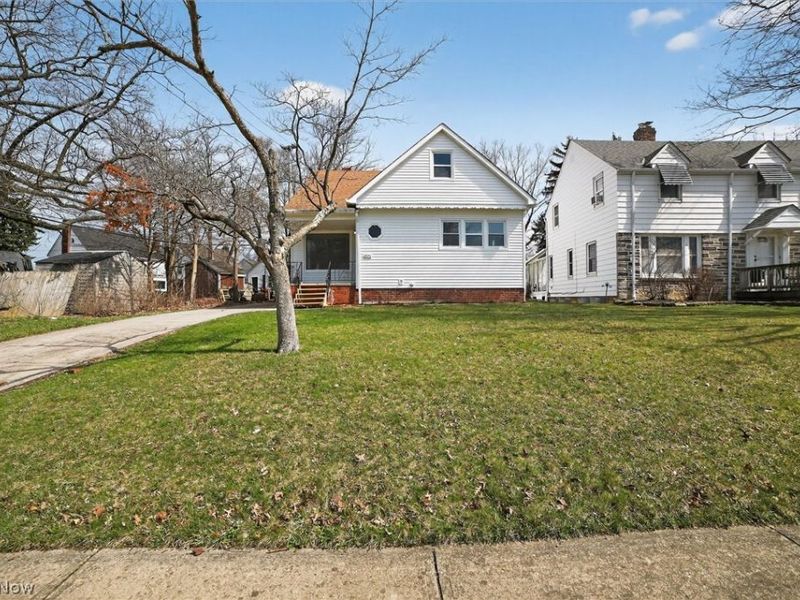 1851 Beverly Hills Drive, Euclid, OH 44117 Photo 1