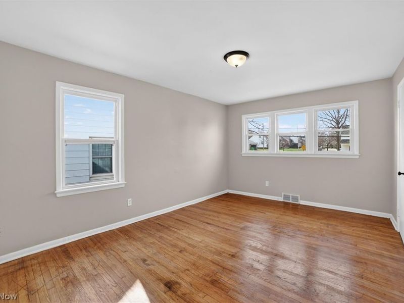 1851 Beverly Hills Drive, Euclid, OH 44117 Photo 10