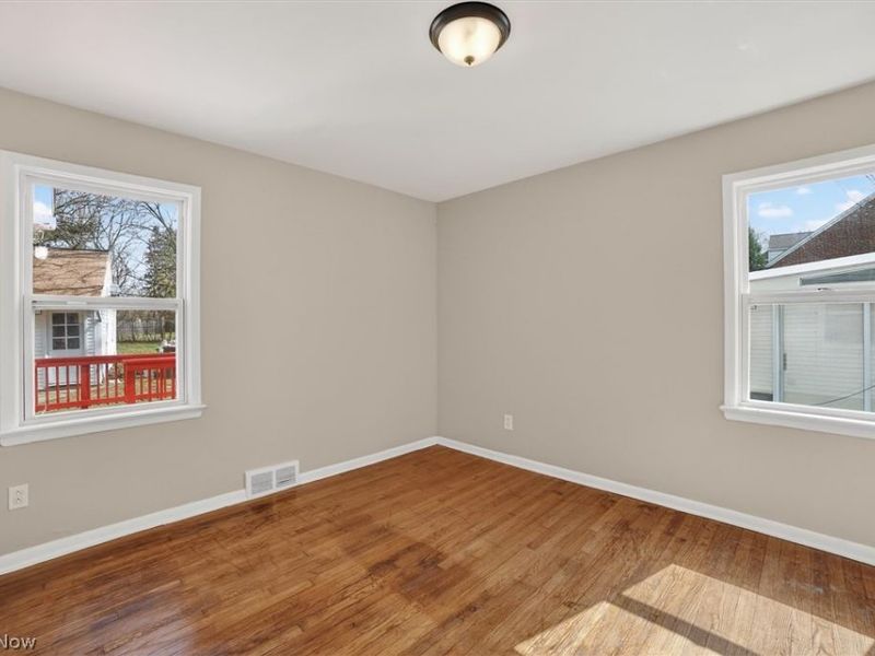 1851 Beverly Hills Drive, Euclid, OH 44117 Photo 14