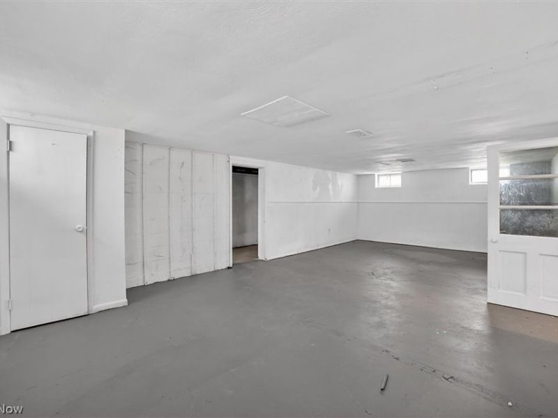 1851 Beverly Hills Drive, Euclid, OH 44117 Photo 23