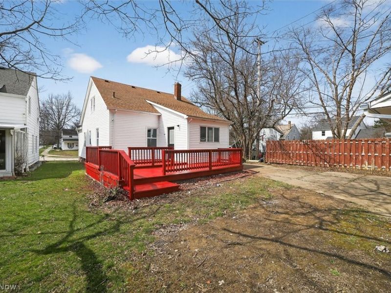 1851 Beverly Hills Drive, Euclid, OH 44117 Photo 25