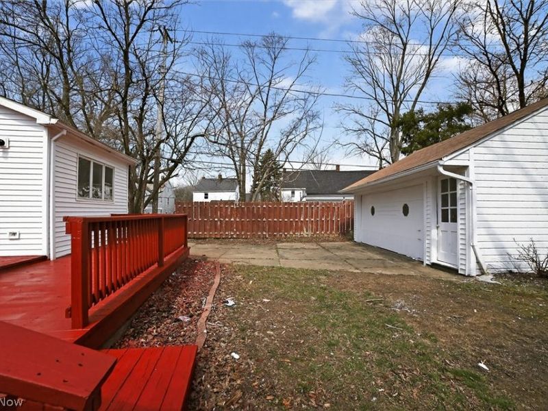 1851 Beverly Hills Drive, Euclid, OH 44117 Photo 27