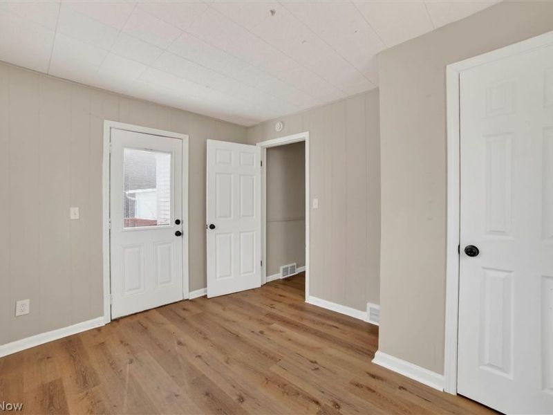 1851 Beverly Hills Drive, Euclid, OH 44117 Photo 9