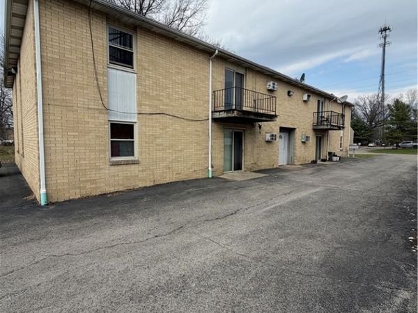 249 Folsom Street , Unit 6, Champion, OH 44483