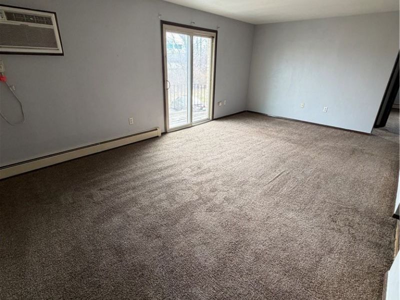 249 Folsom Street, Unit 6, Champion, OH 44483 Photo 4