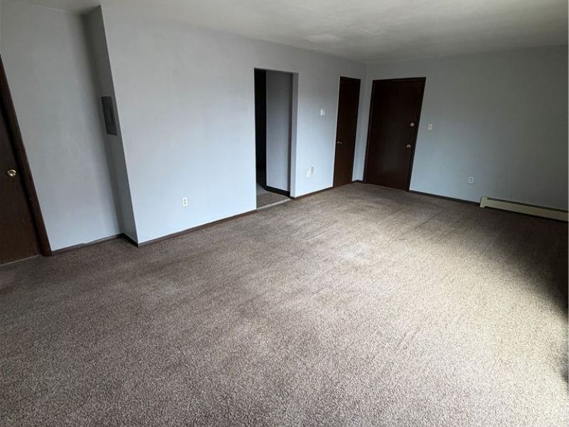 249 Folsom Street, Unit 6, Champion, OH 44483 Photo 5