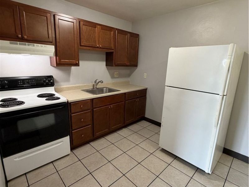 249 Folsom Street, Unit 6, Champion, OH 44483 Photo 6