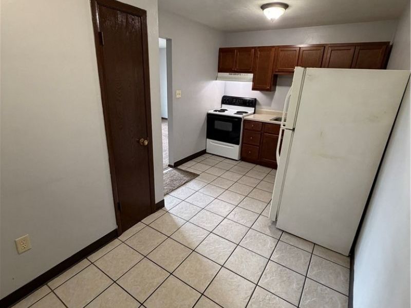 249 Folsom Street, Unit 6, Champion, OH 44483 Photo 8