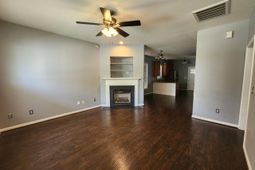 103 Foxglove Avenue photo 4