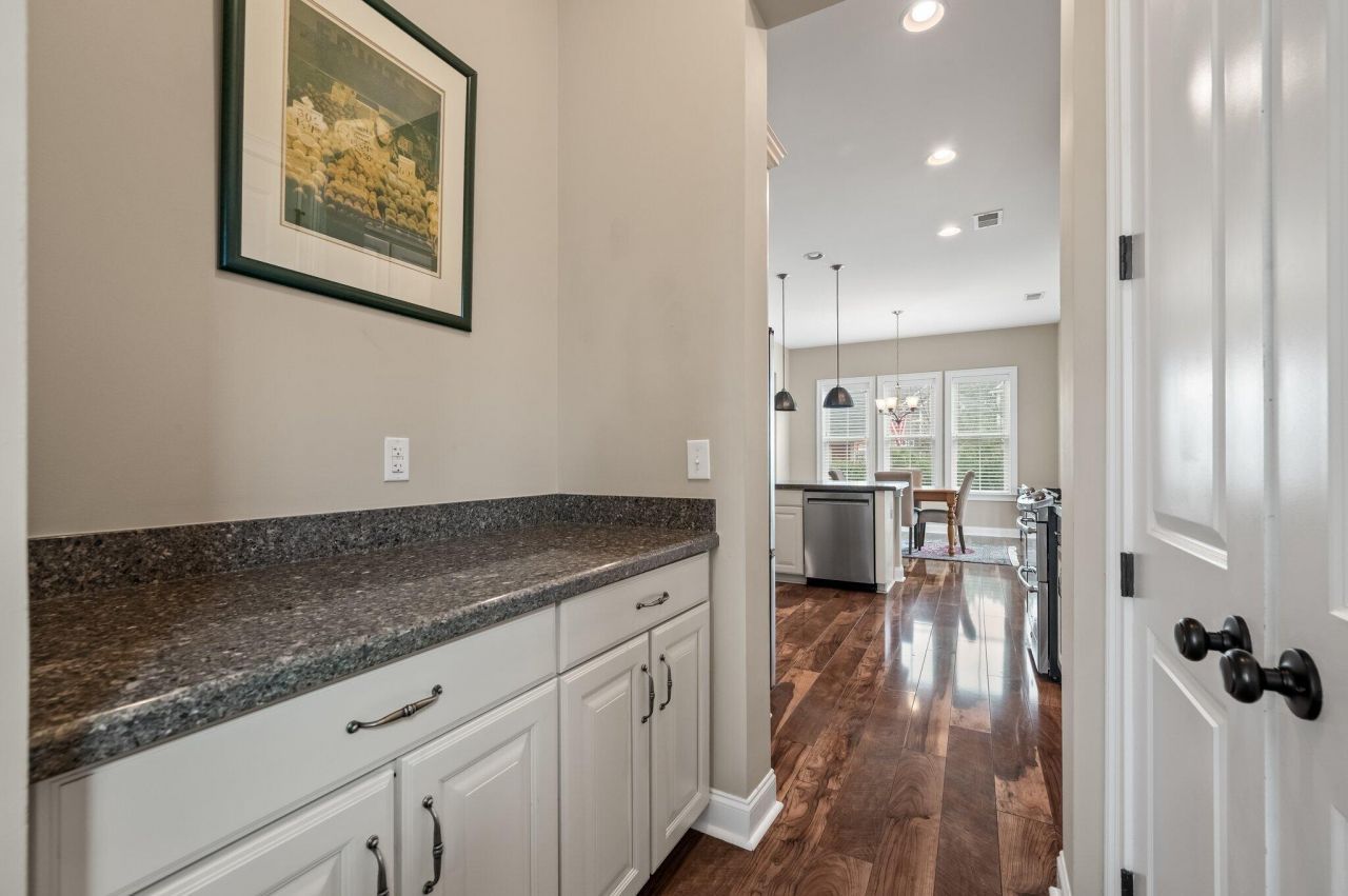 1466 Hollenberg Lane Photo 14