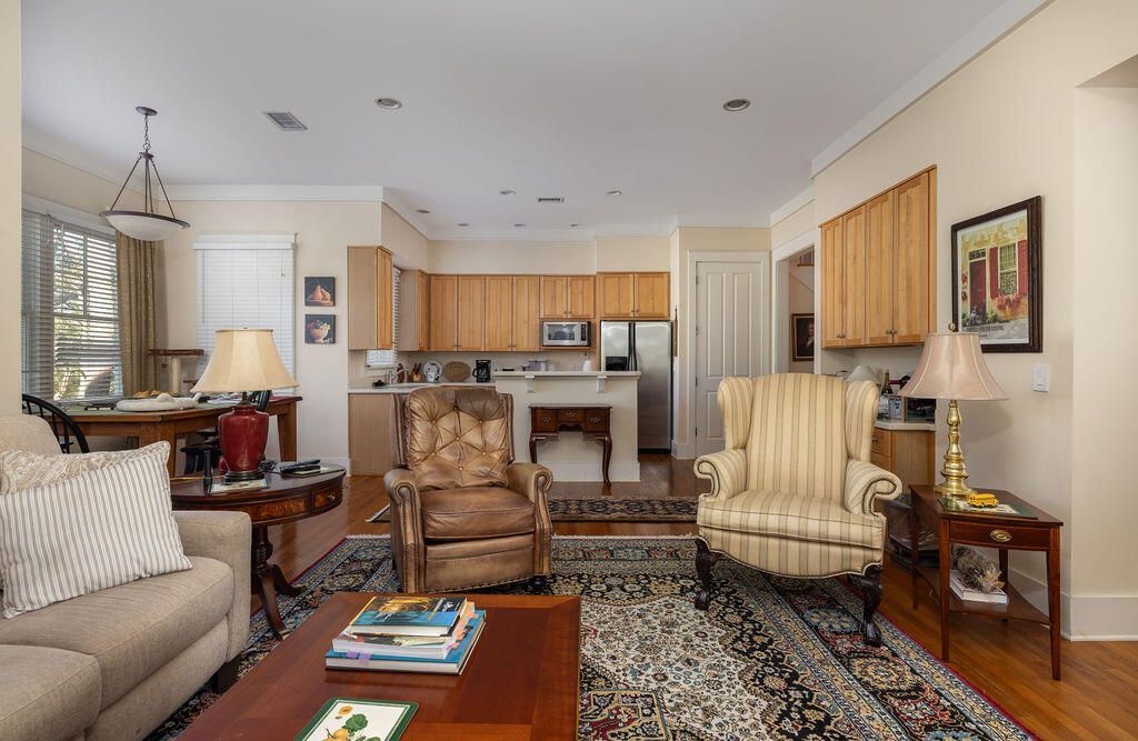 142 Wappoo Creek Drive Photo 11