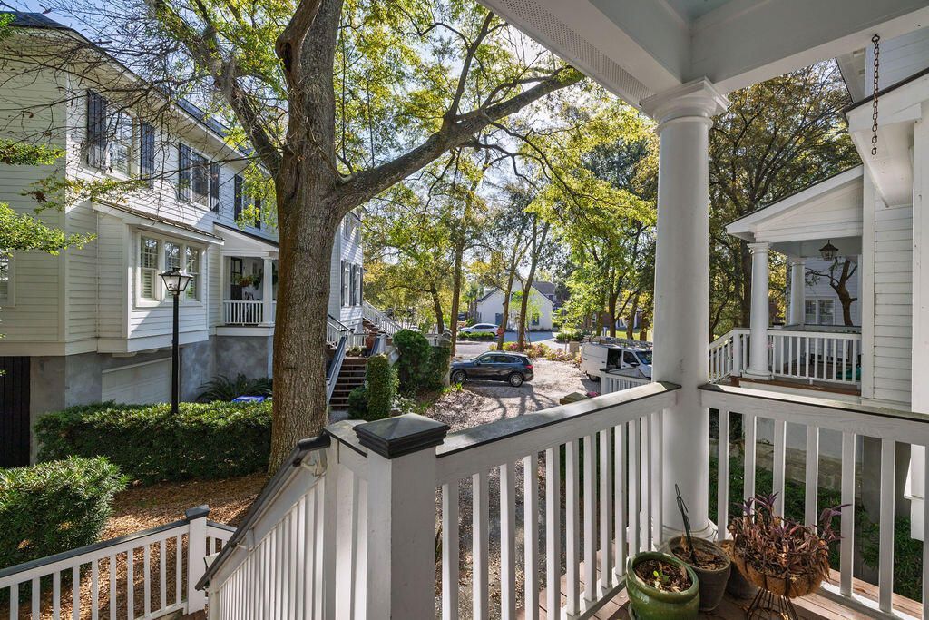 142 Wappoo Creek Drive Photo 13