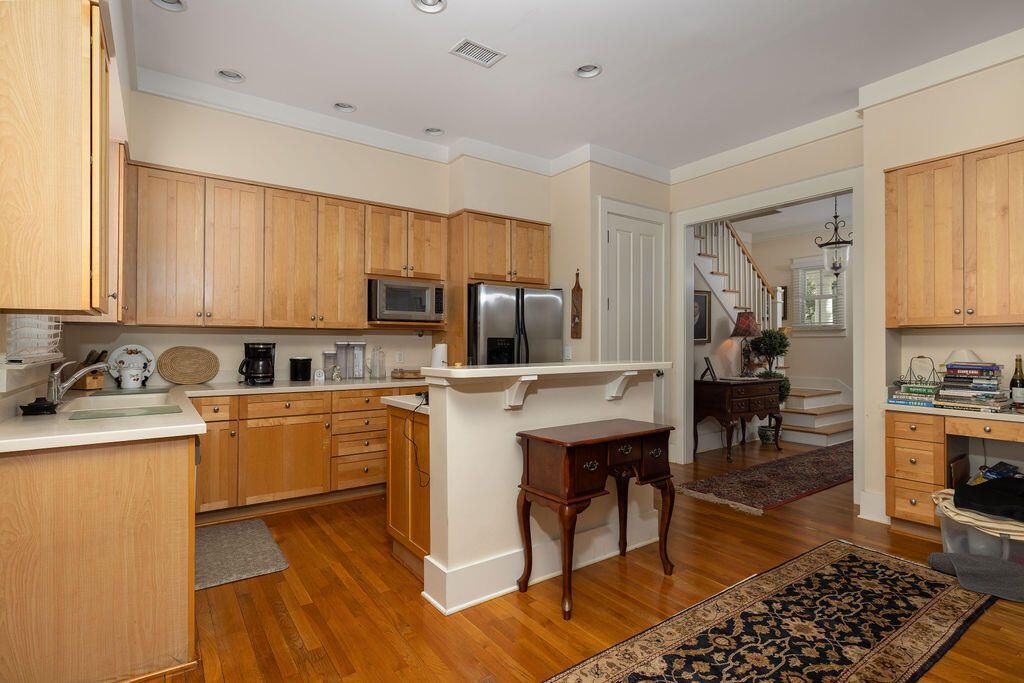 142 Wappoo Creek Drive Photo 17