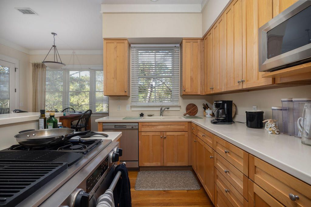 142 Wappoo Creek Drive Photo 26