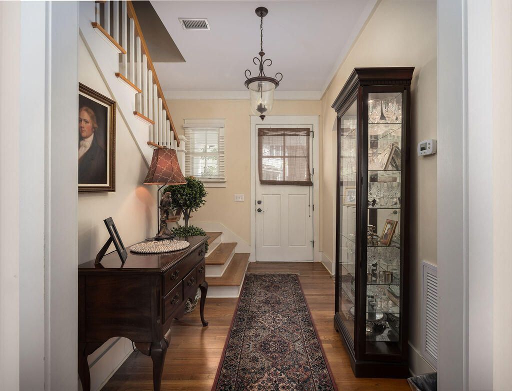 142 Wappoo Creek Drive Photo 8