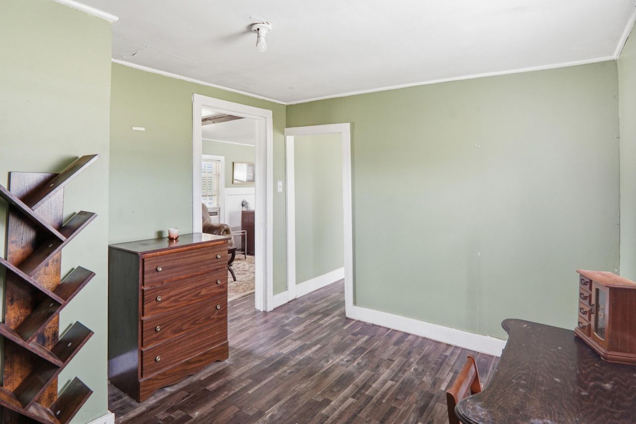 1505 7 Mile Road Photo 11