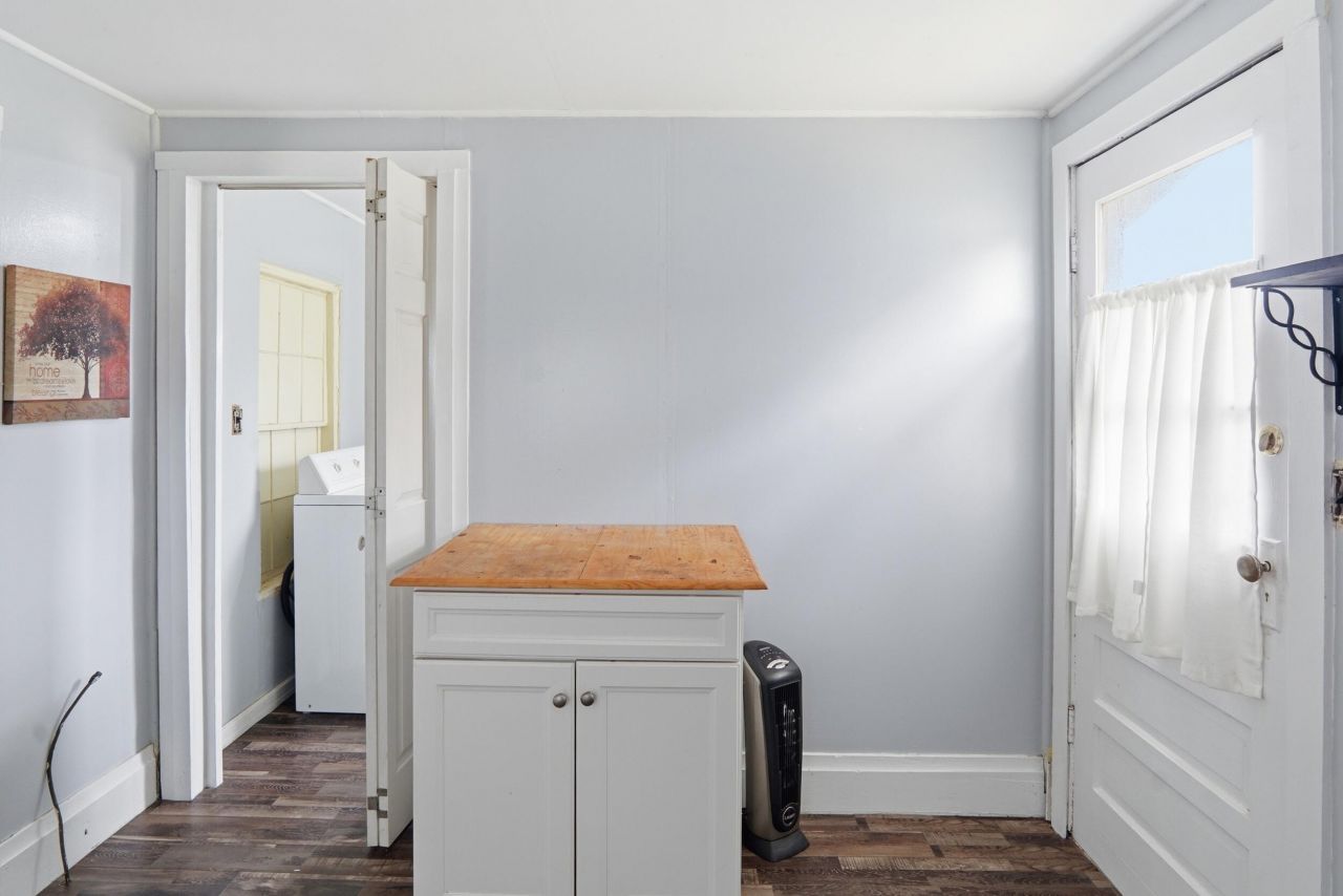 1505 7 Mile Road Photo 14