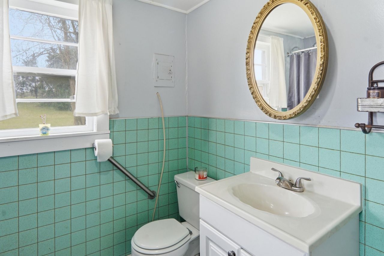 1505 7 Mile Road Photo 17