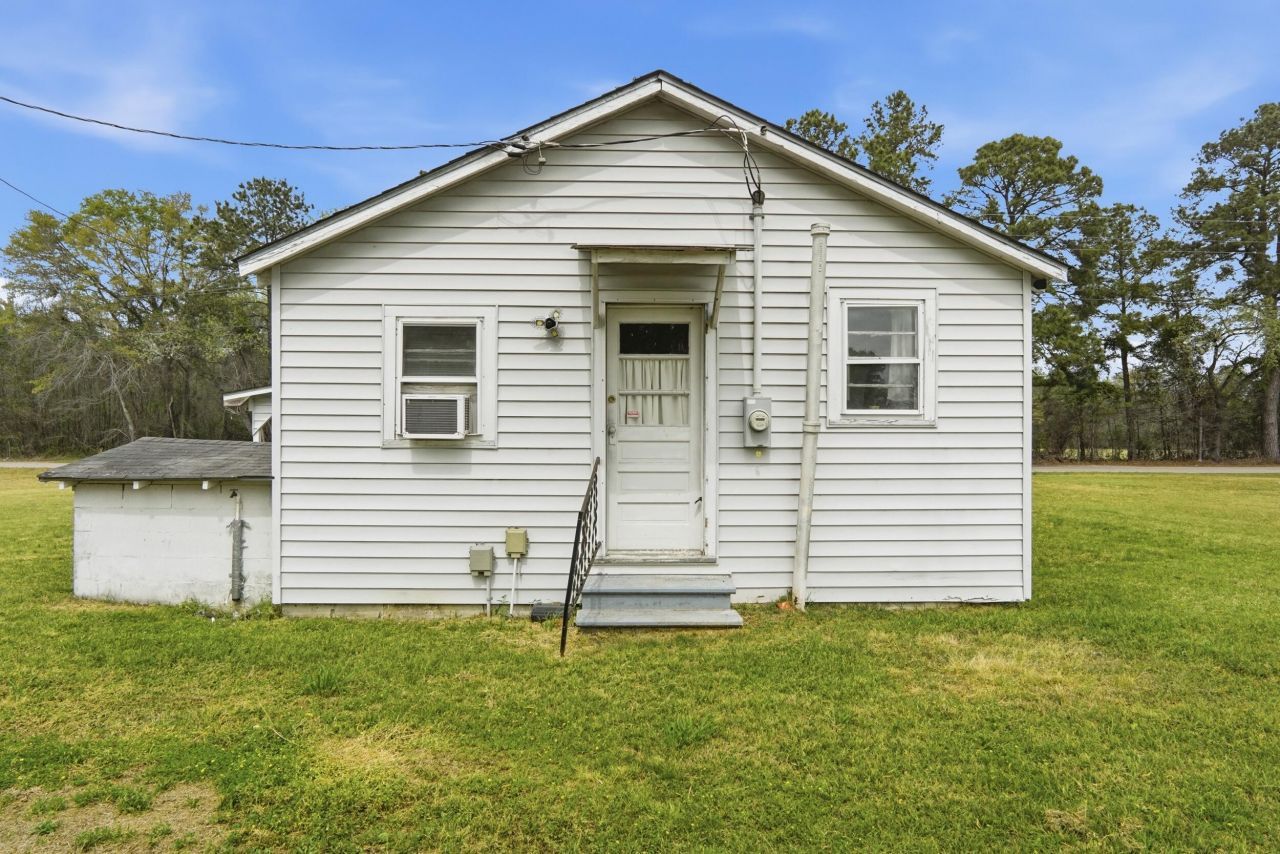 1505 7 Mile Road Photo 20