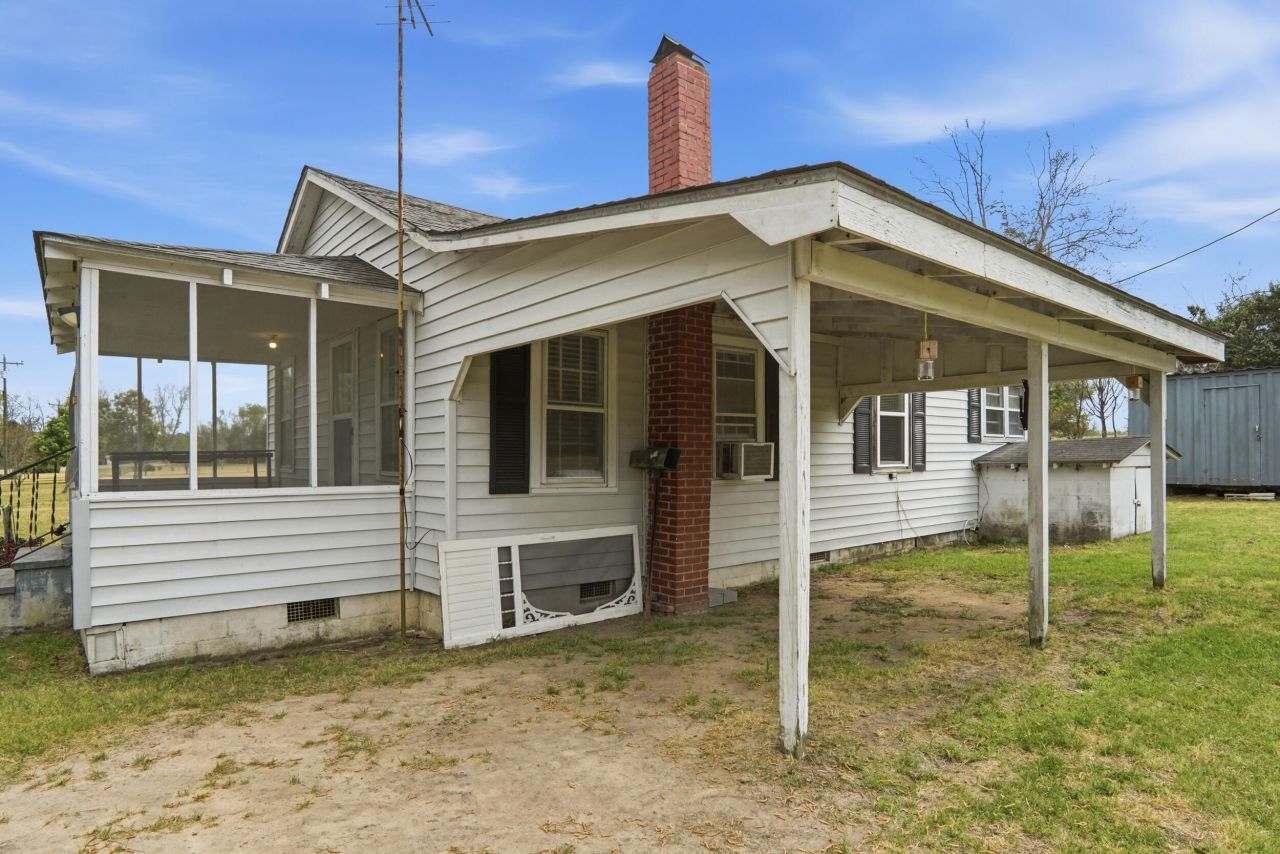 1505 7 Mile Road Photo 22