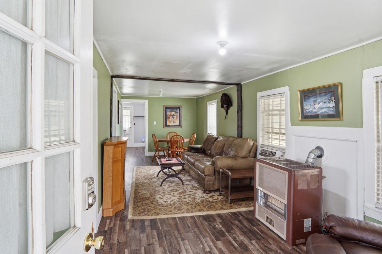 1505 7 Mile Road Photo 5