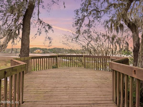 15489 CAPE Drive N, Jacksonville, FL 32226