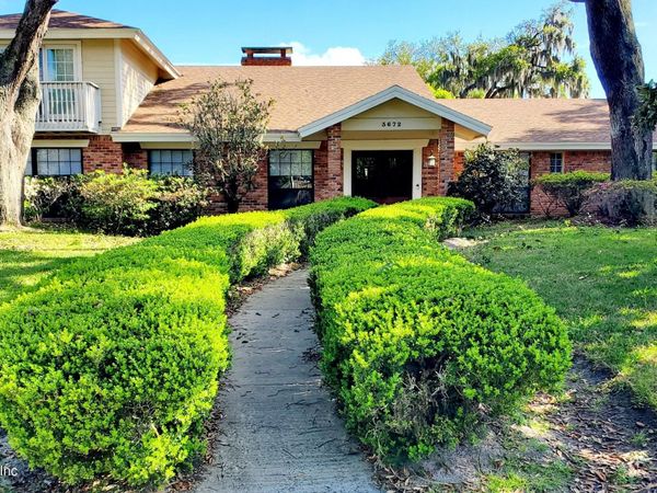 3672 CATHEDRAL OAKS Place N, Jacksonville, FL 32217