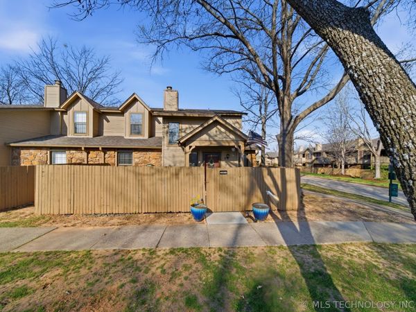 4608 E 93rd Court , Unit 19D, Tulsa, OK 74137
